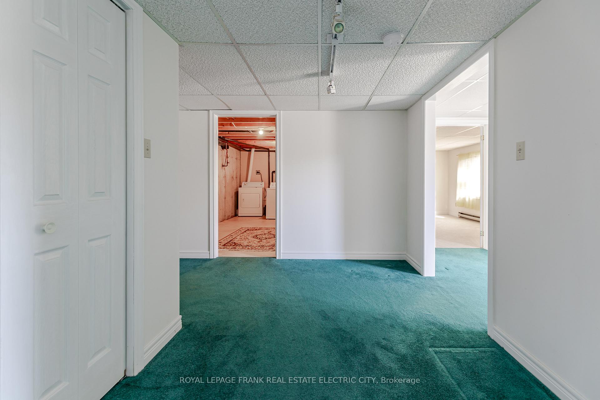 Photo 45 of Unit 30, 36 Champlain Crescent, Peterborough, Northcrest Ward 5 — HOMEH