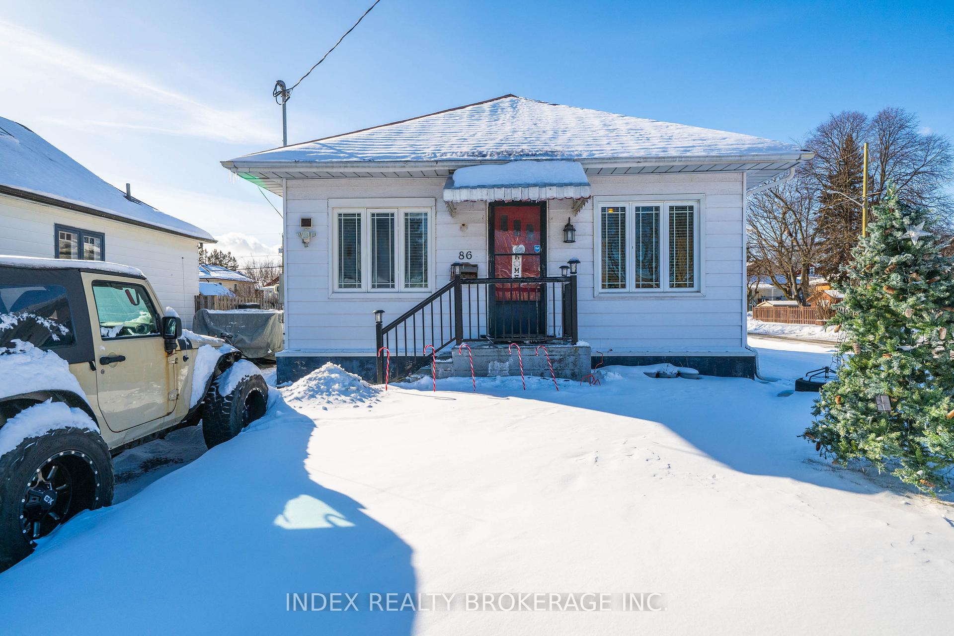 Photo 2 of 86 Gibbons Street, Oshawa, McLaughlin — HOMEH