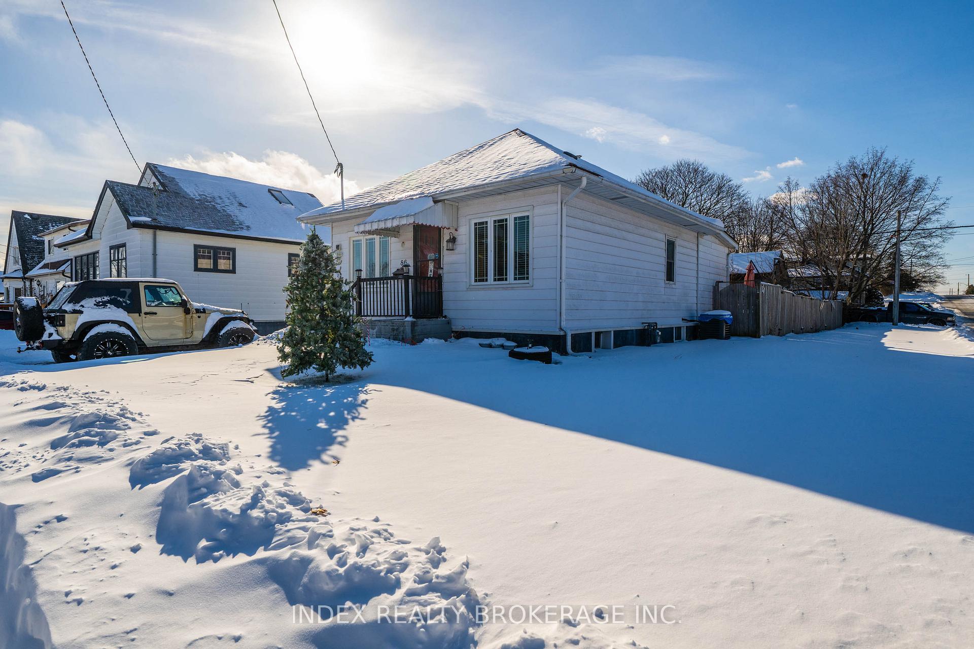 Photo 4 of 86 Gibbons Street, Oshawa, McLaughlin — HOMEH