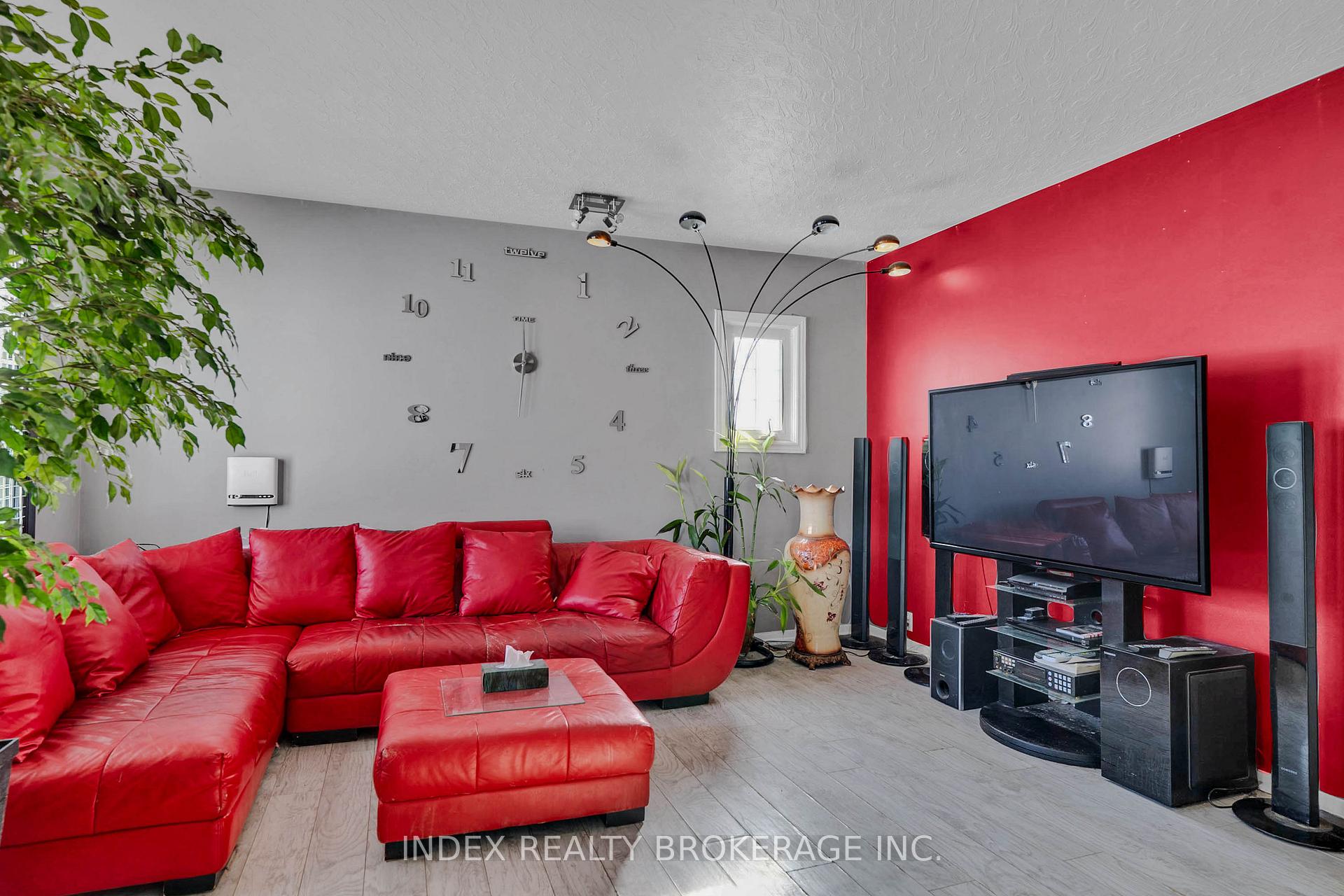 Photo 6 of 86 Gibbons Street, Oshawa, McLaughlin — HOMEH