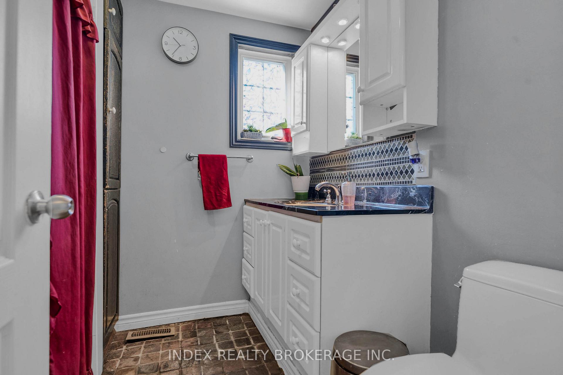 Photo 15 of 86 Gibbons Street, Oshawa, McLaughlin — HOMEH