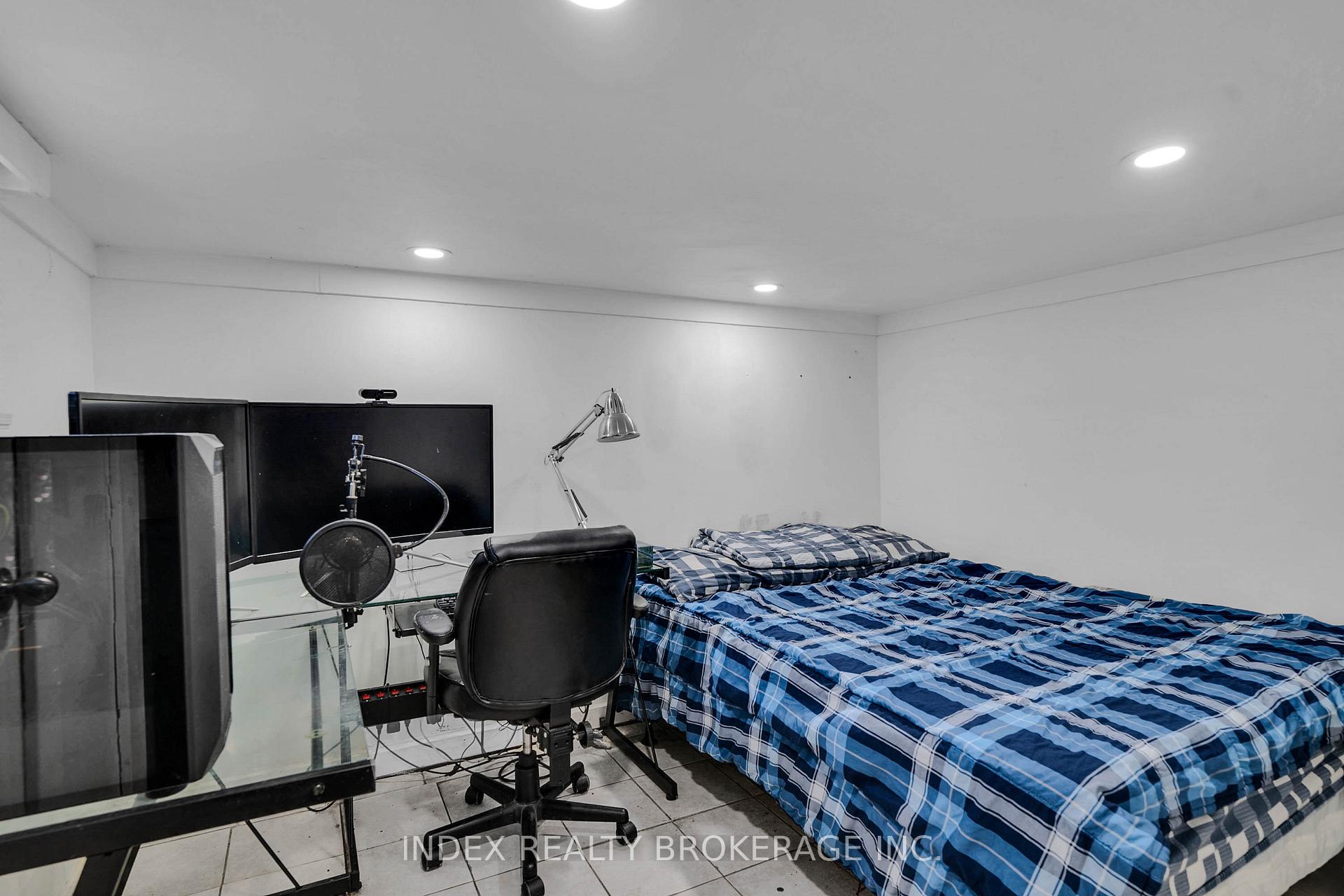 Photo 18 of 86 Gibbons Street, Oshawa, McLaughlin — HOMEH