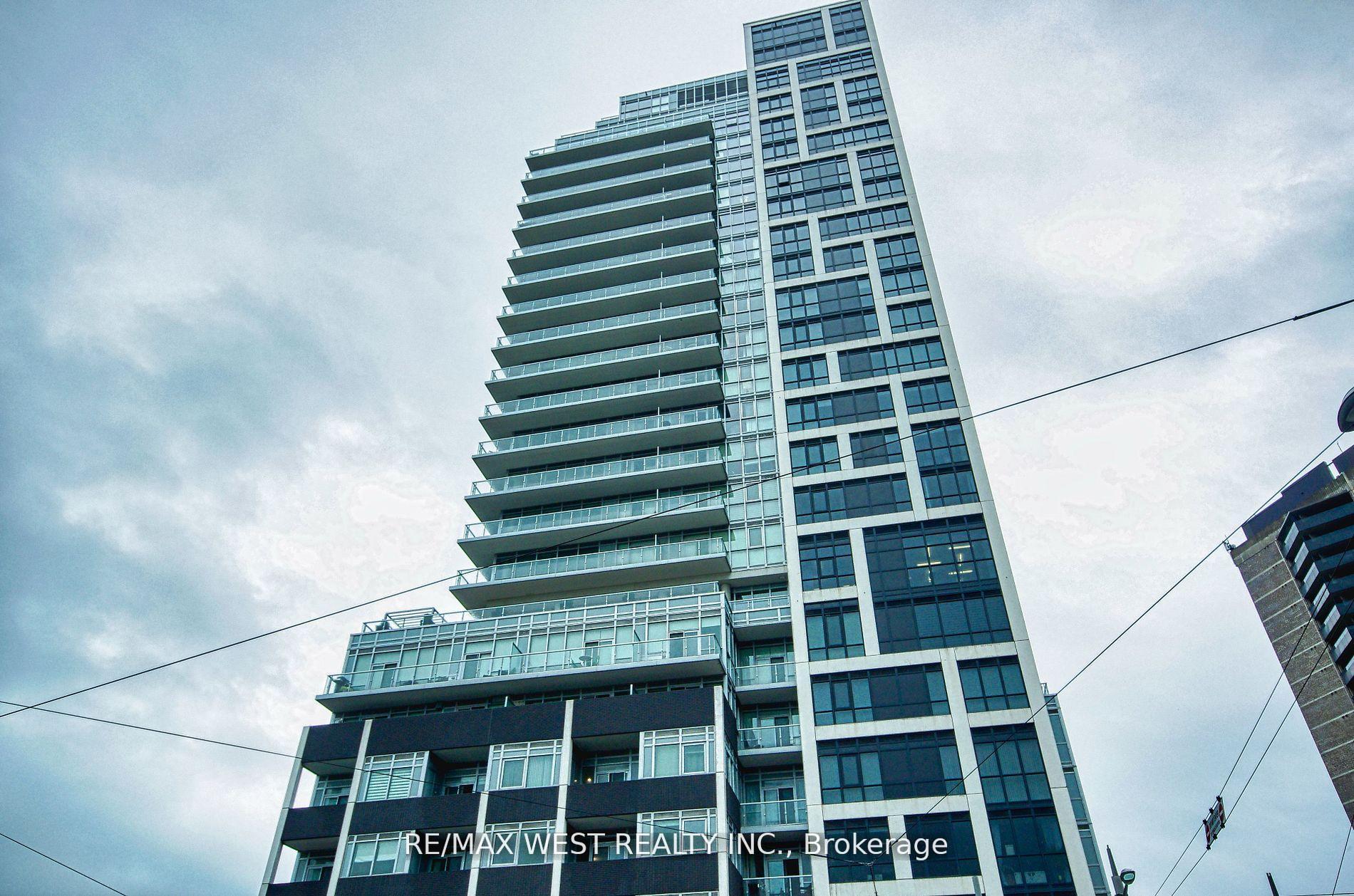 Front of Unit 519, 501 St. Clair Avenue W