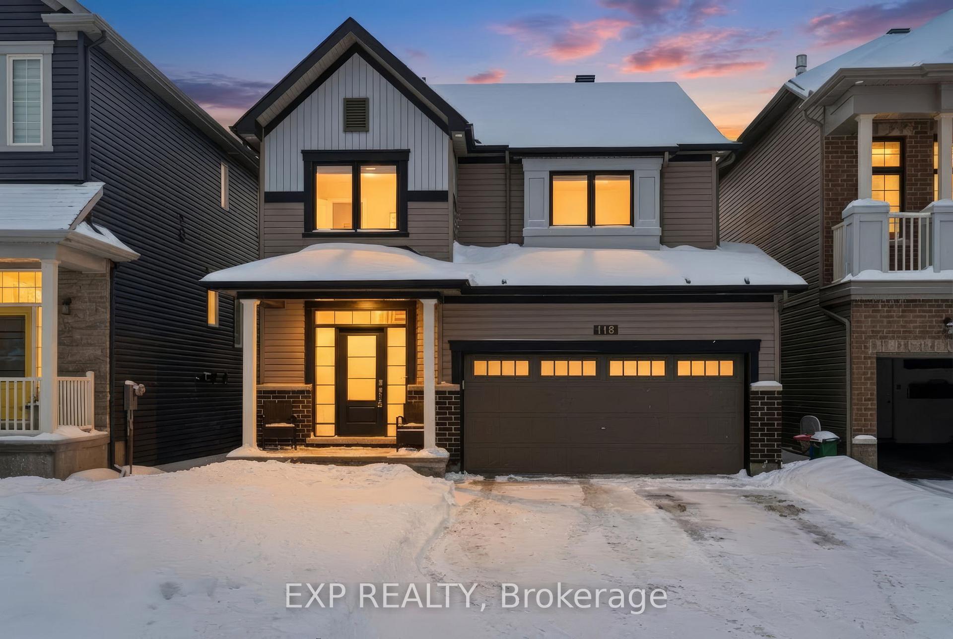 Front of 118 Discovery Crescent
