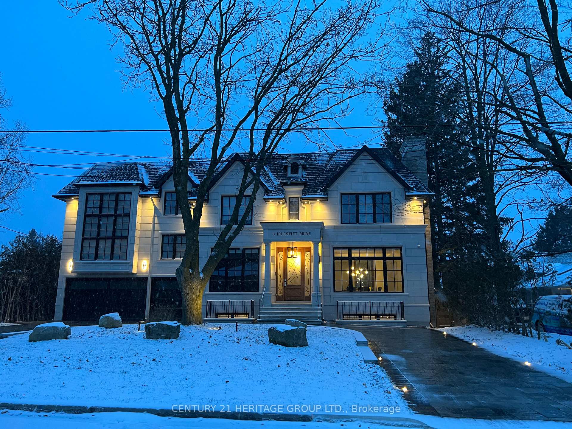 Photo 2 of 3 Idleswift Drive, Vaughan, Uplands — HOMEH