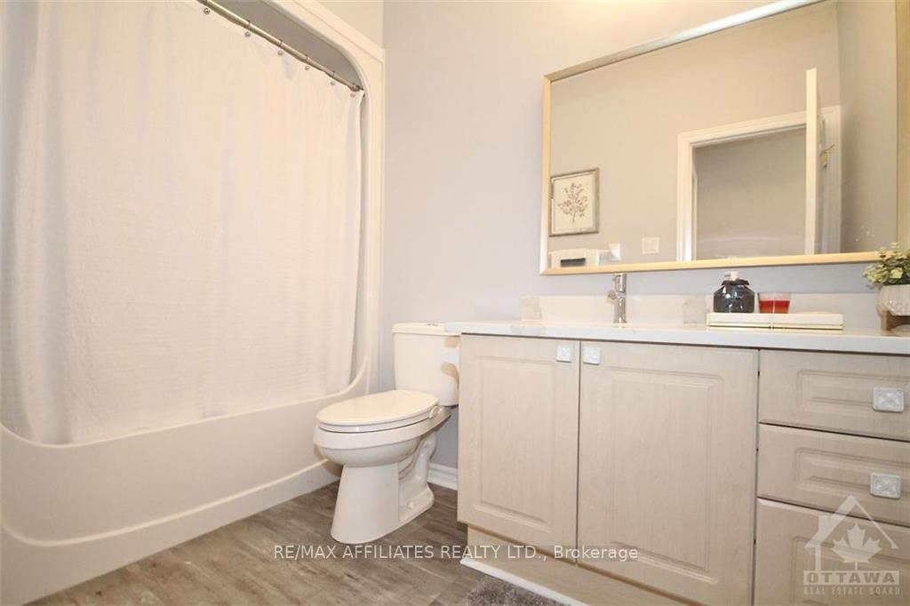 Photo 15 of 4065 Canyon Walk Drive, Ottawa, Riverside South/Gloucester Glen — HOMEH