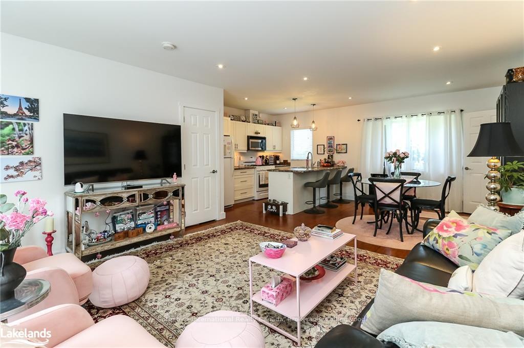 Photo 38 of 121 Birch Street, Collingwood — HOMEH