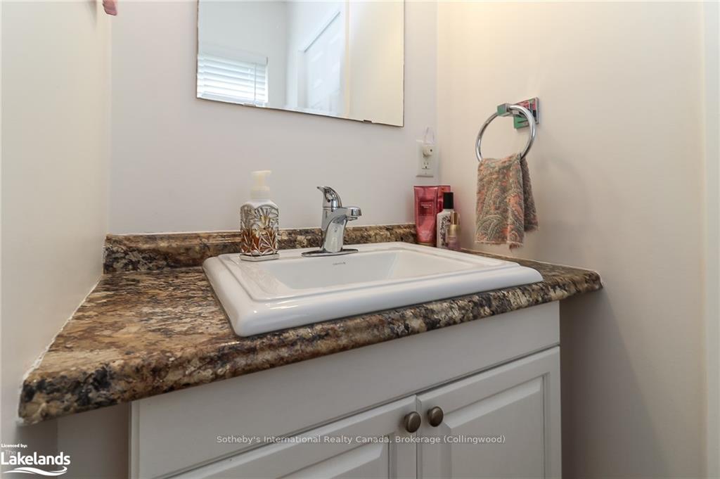 Photo 44 of 121 Birch Street, Collingwood — HOMEH