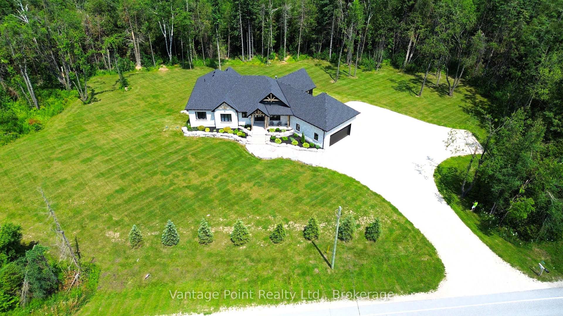 Front of 249311 Grey 9 Road