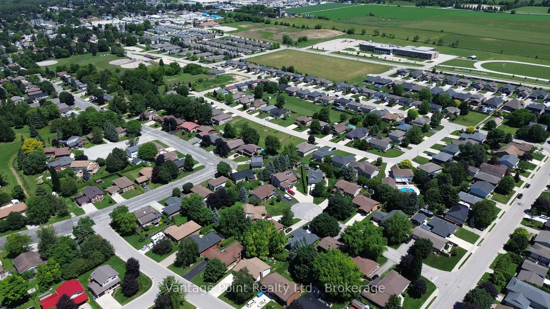 Photo 35 of 154 15th Ave Close, Hanover — HOMEH