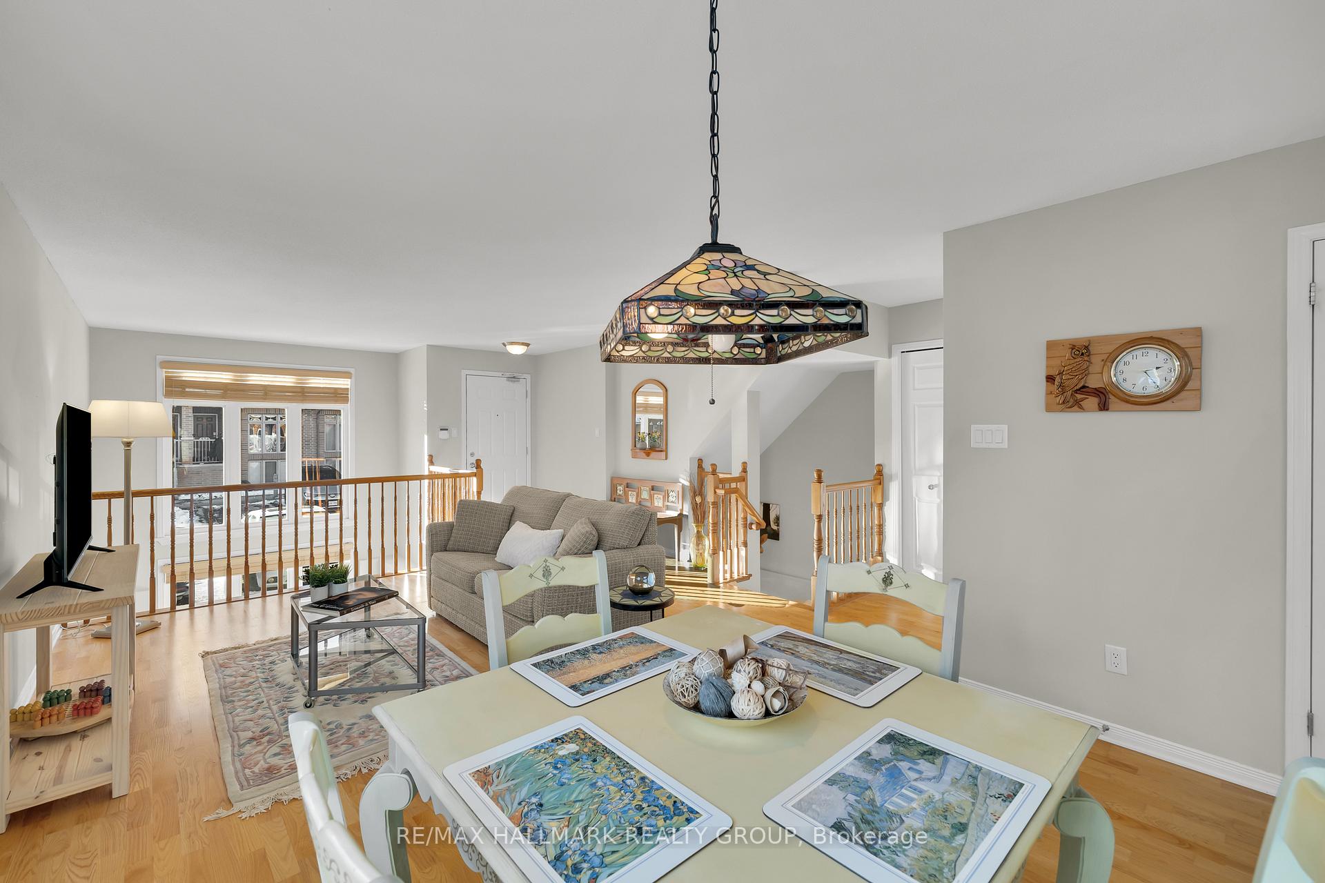 Photo 15 of Unit 4, 577 Reardon Private, Ottawa, Heron Gate/Industrial Park — HOMEH