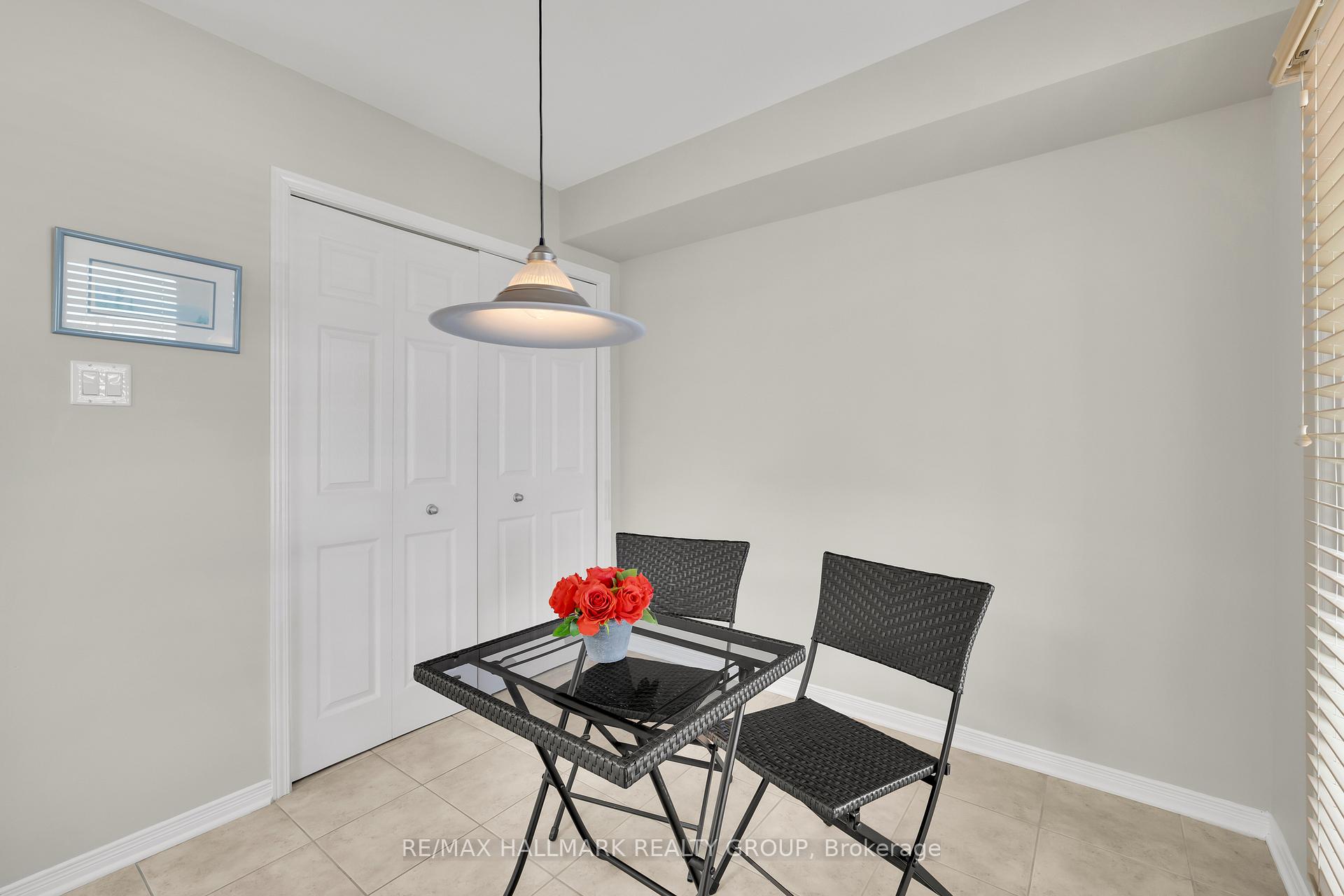 Photo 22 of Unit 4, 577 Reardon Private, Ottawa, Heron Gate/Industrial Park — HOMEH
