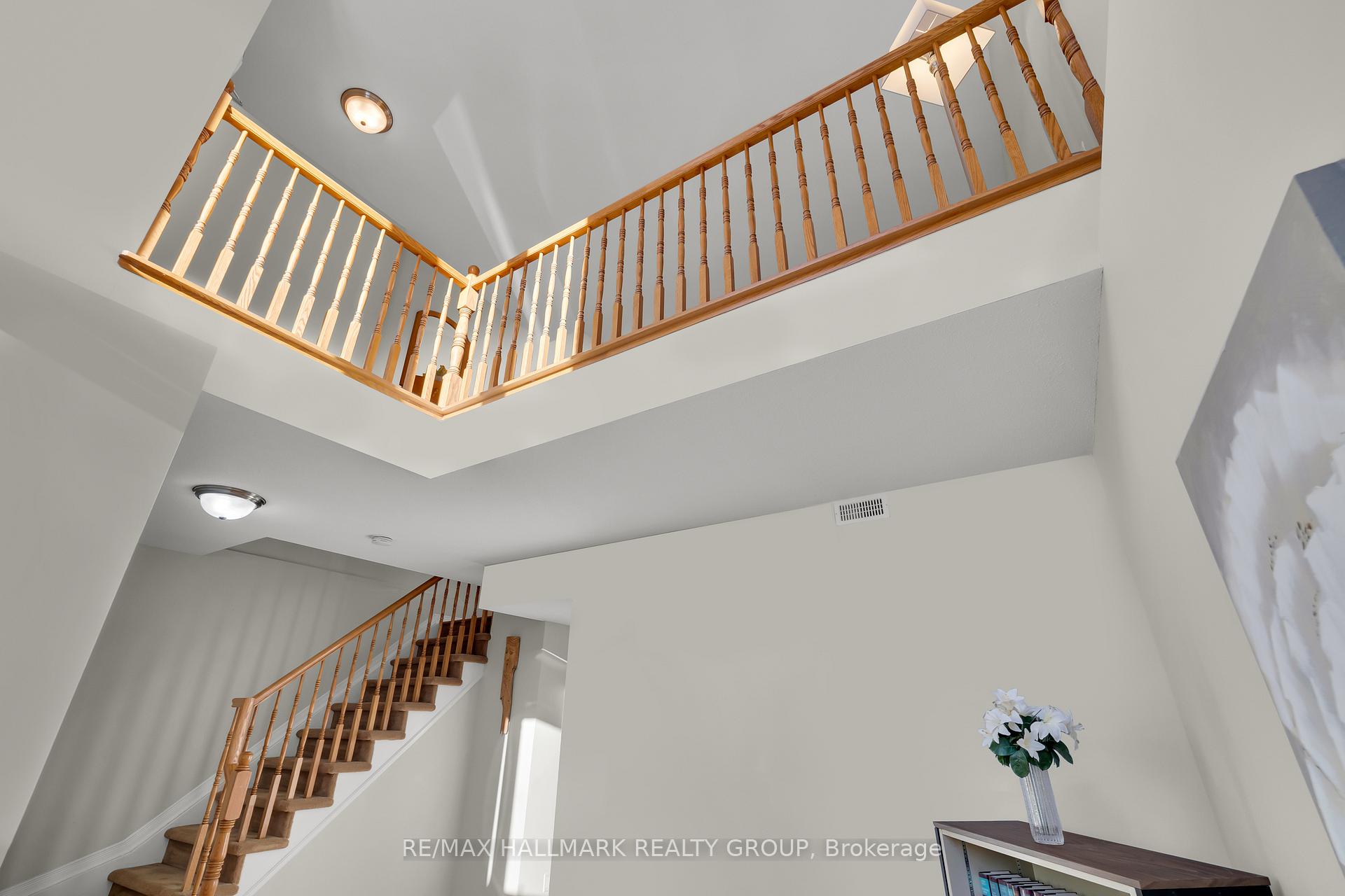 Photo 34 of Unit 4, 577 Reardon Private, Ottawa, Heron Gate/Industrial Park — HOMEH