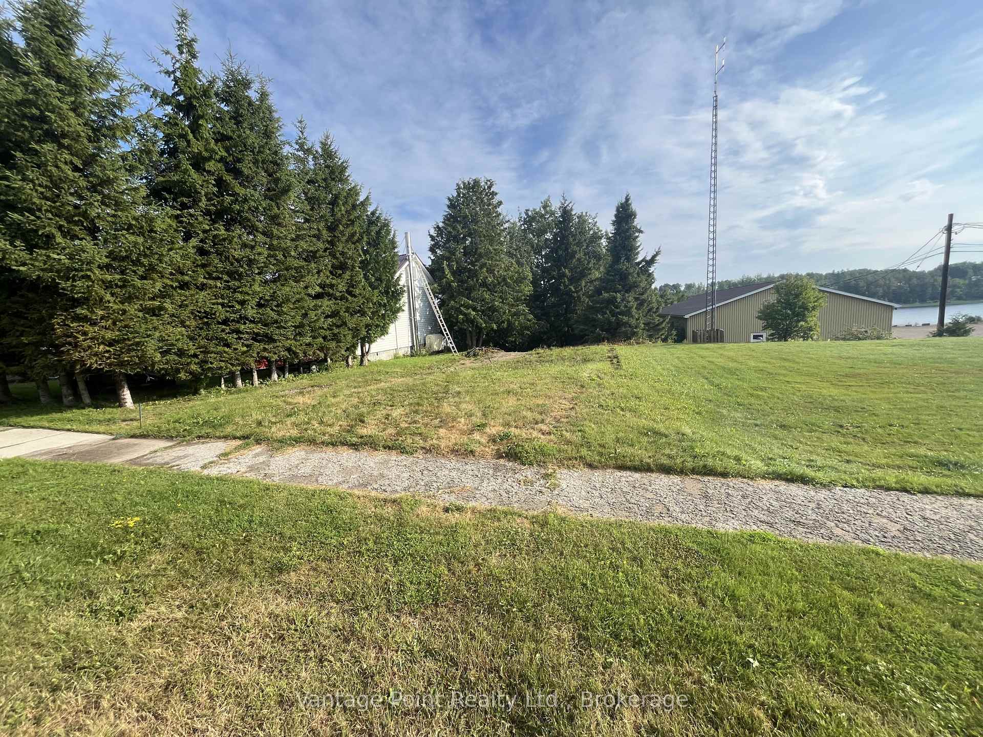 Photo 11 of 33 Third Street E, Timiskaming, TIM - Outside - Rural — HOMEH