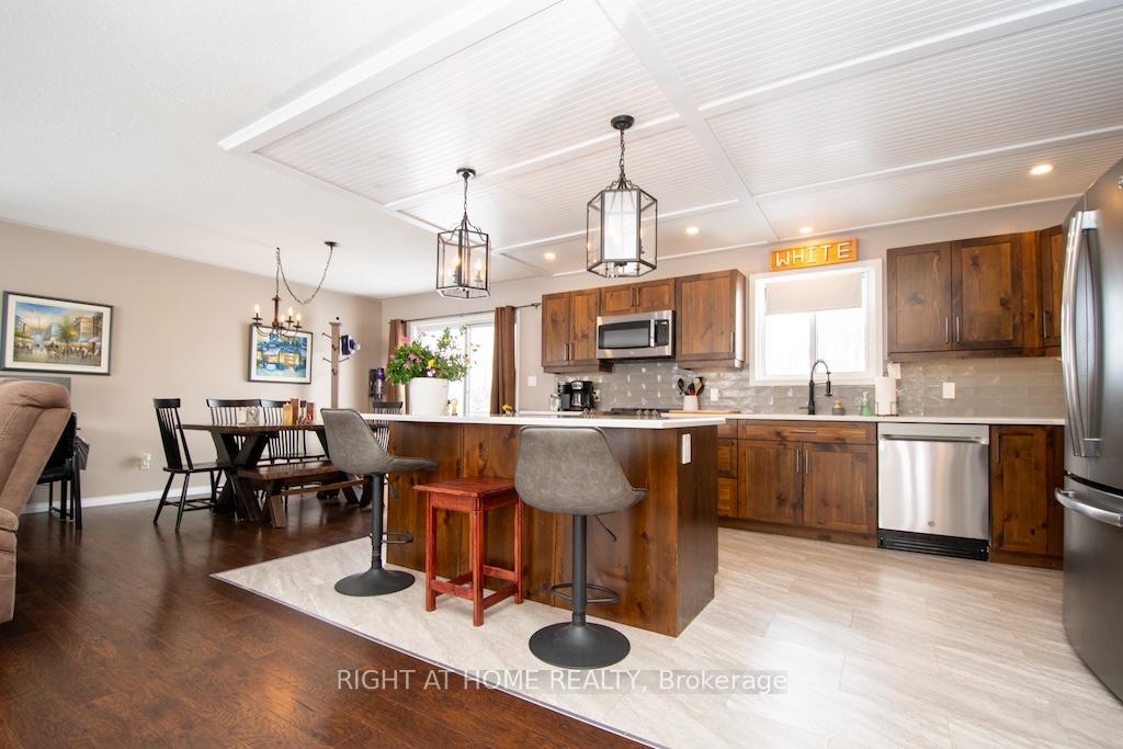 Photo 12 of 10 Kalman Drive, Cavan Monaghan, Cavan Twp — HOMEH