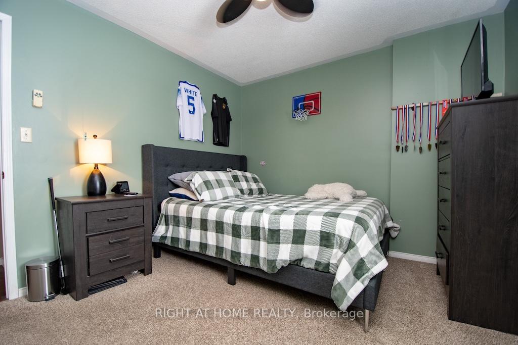 Photo 23 of 10 Kalman Drive, Cavan Monaghan, Cavan Twp — HOMEH