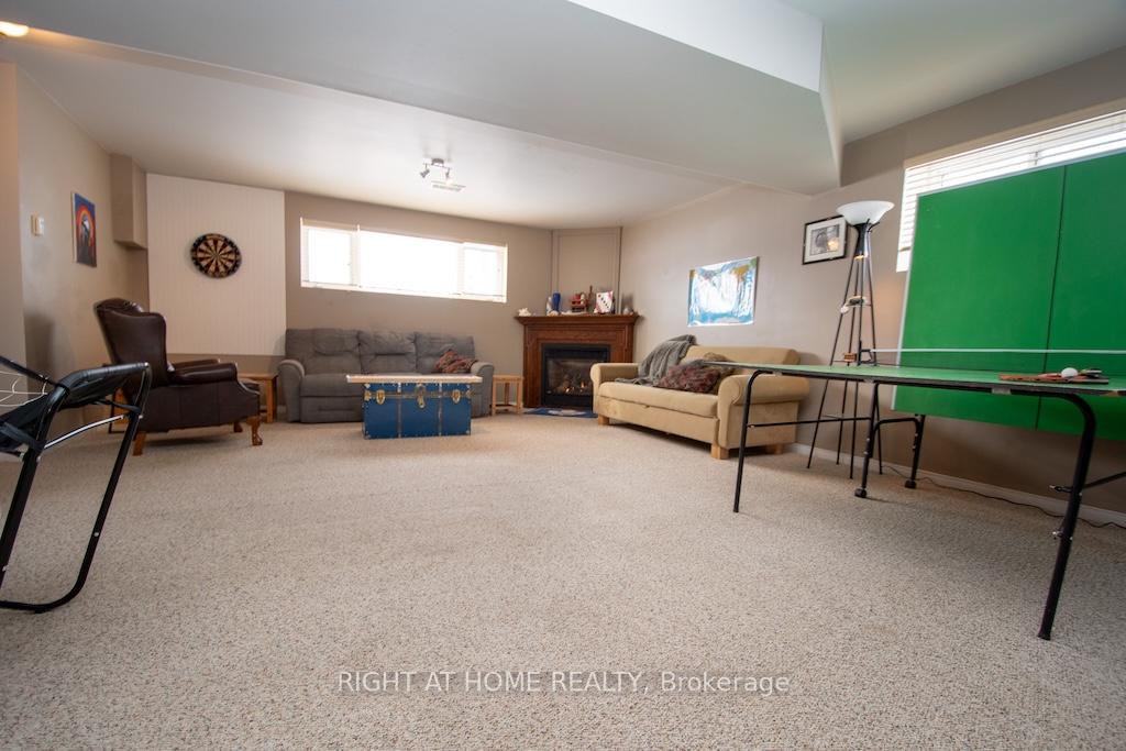 Photo 30 of 10 Kalman Drive, Cavan Monaghan, Cavan Twp — HOMEH