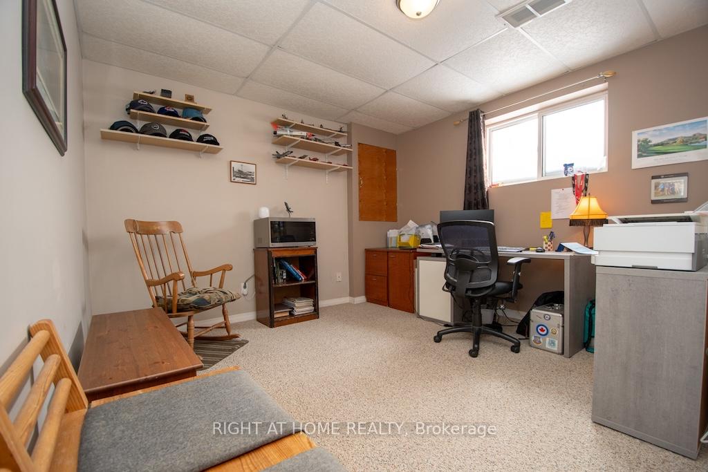 Photo 35 of 10 Kalman Drive, Cavan Monaghan, Cavan Twp — HOMEH