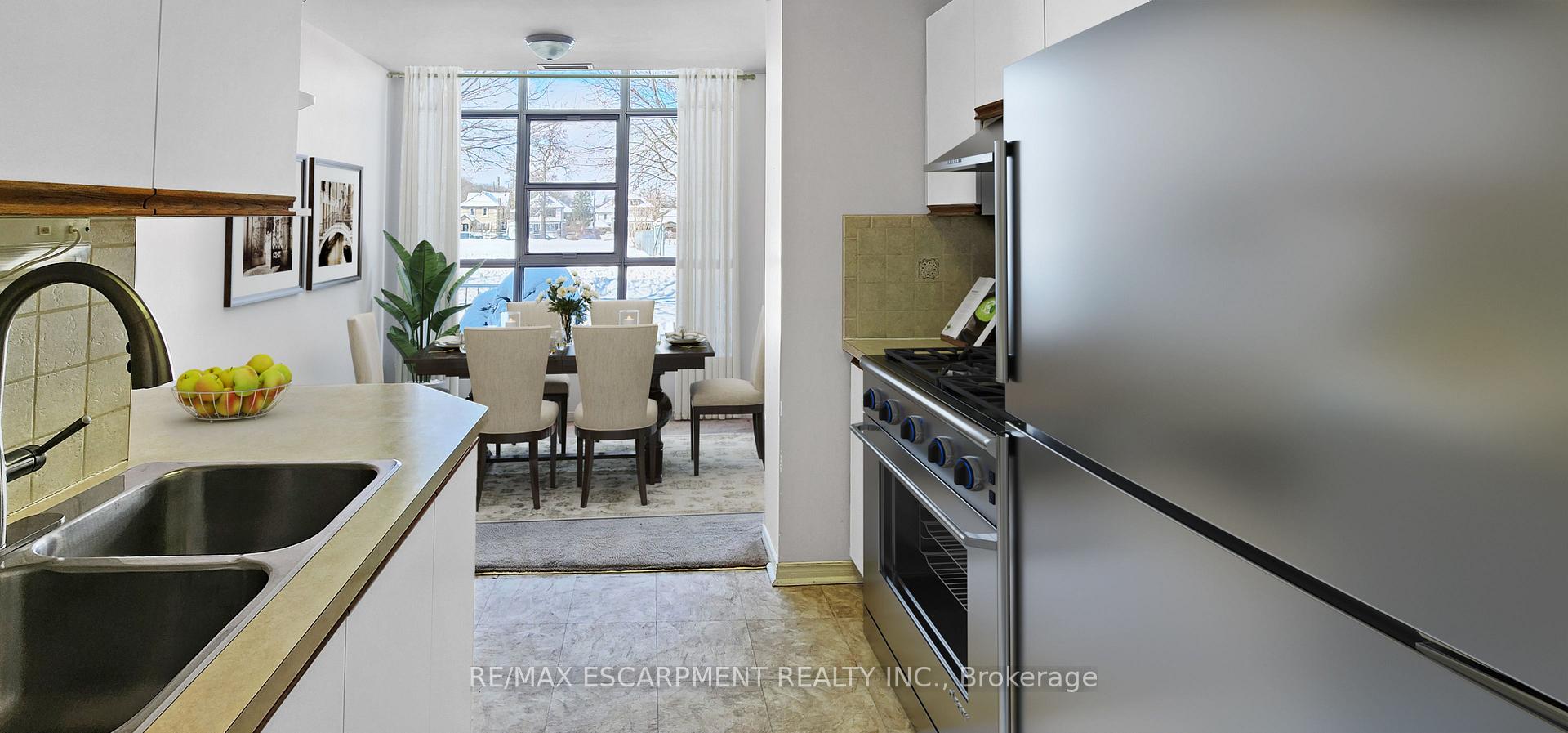 Photo 10 of Unit 102, 19 Lake Avenue S, Hamilton, Stoney Creek — HOMEH