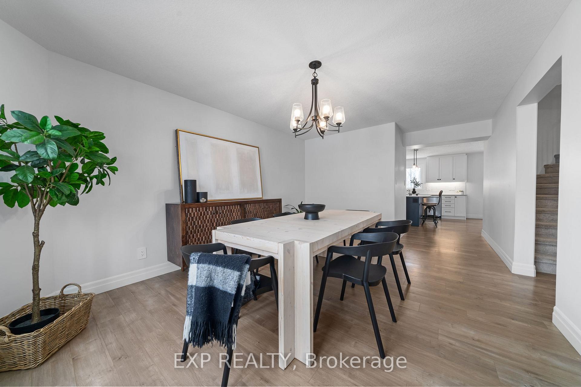 Photo 10 of 58 Lanark Drive, Belleville, Belleville Ward — HOMEH