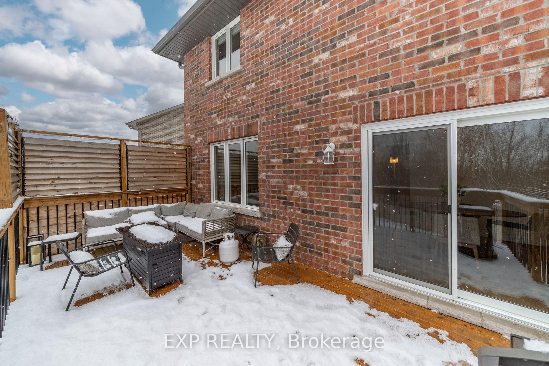 Photo 40 of 58 Lanark Drive, Belleville, Belleville Ward — HOMEH