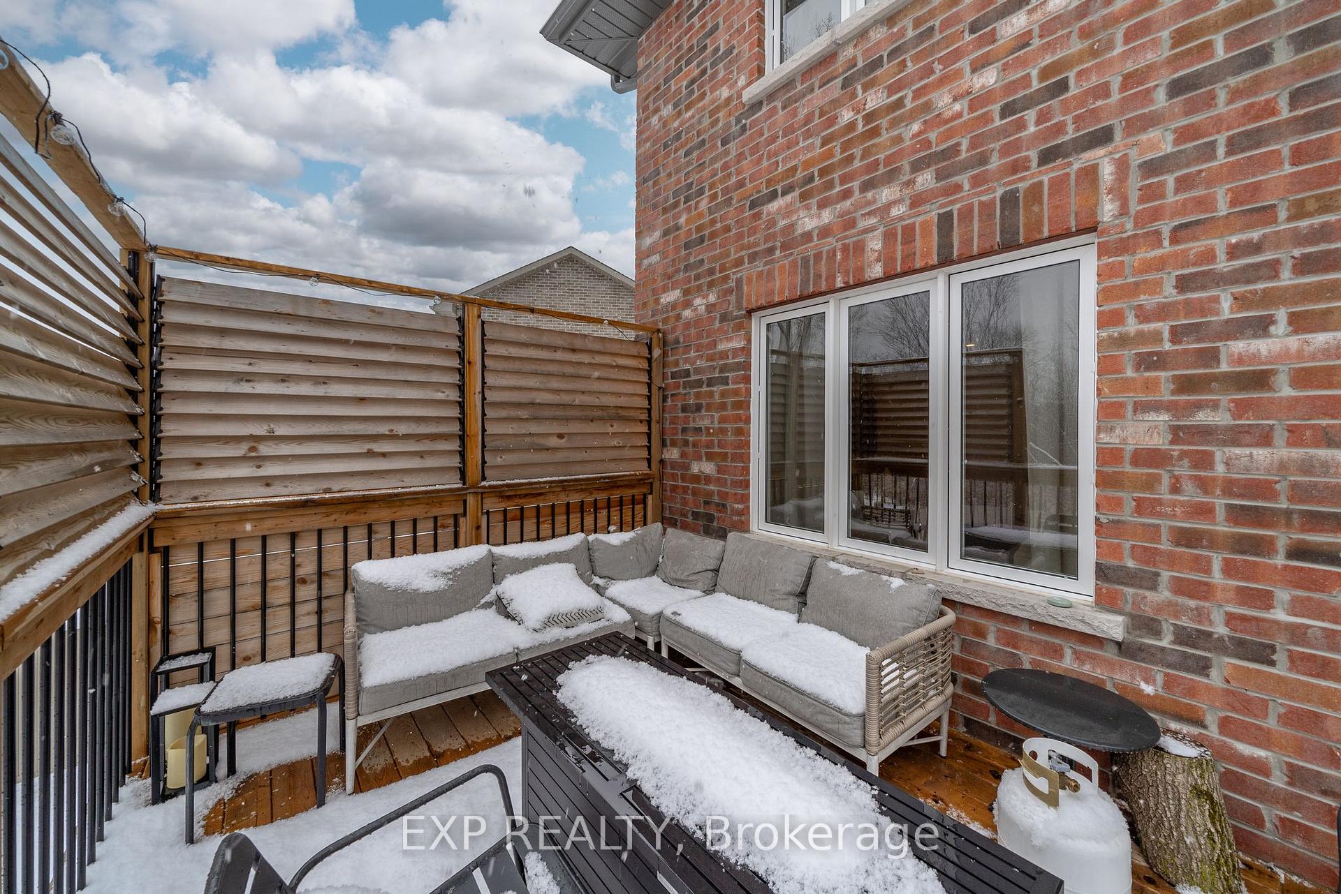 Photo 43 of 58 Lanark Drive, Belleville, Belleville Ward — HOMEH