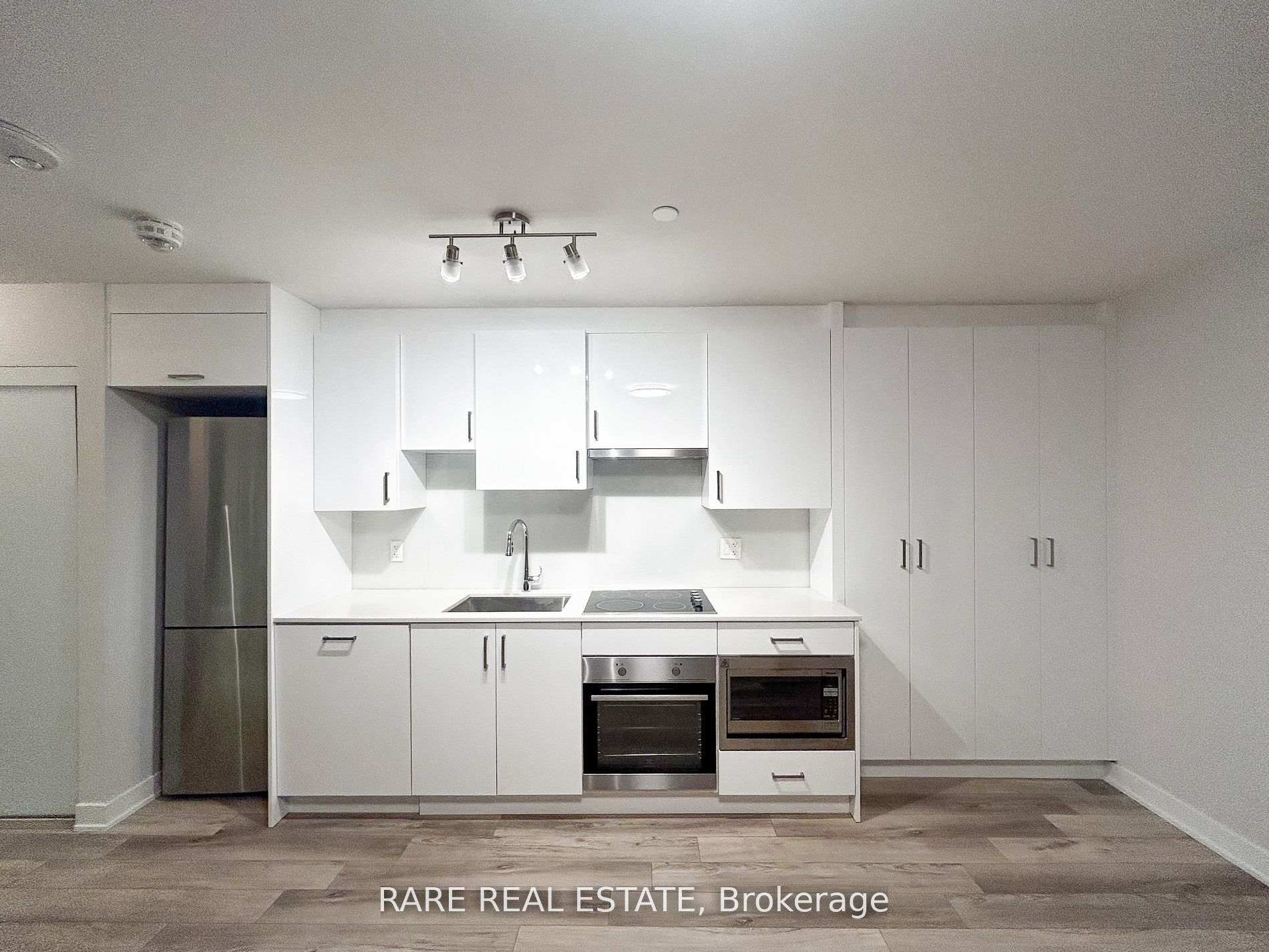 Photo 20 of Unit 201, 195 Redpath Avenue, Toronto, Mount Pleasant West — HOMEH