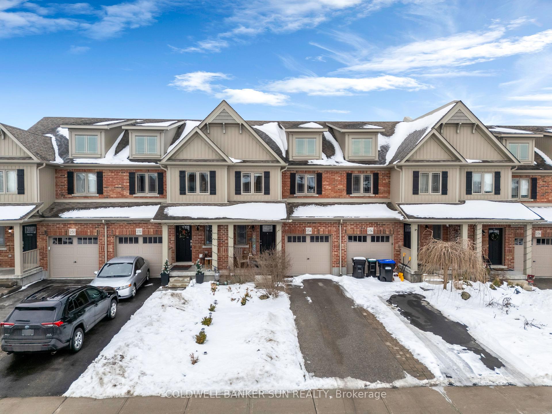 Photo 2 of 254 Hutchinson Drive, New Tecumseth, Alliston — HOMEH