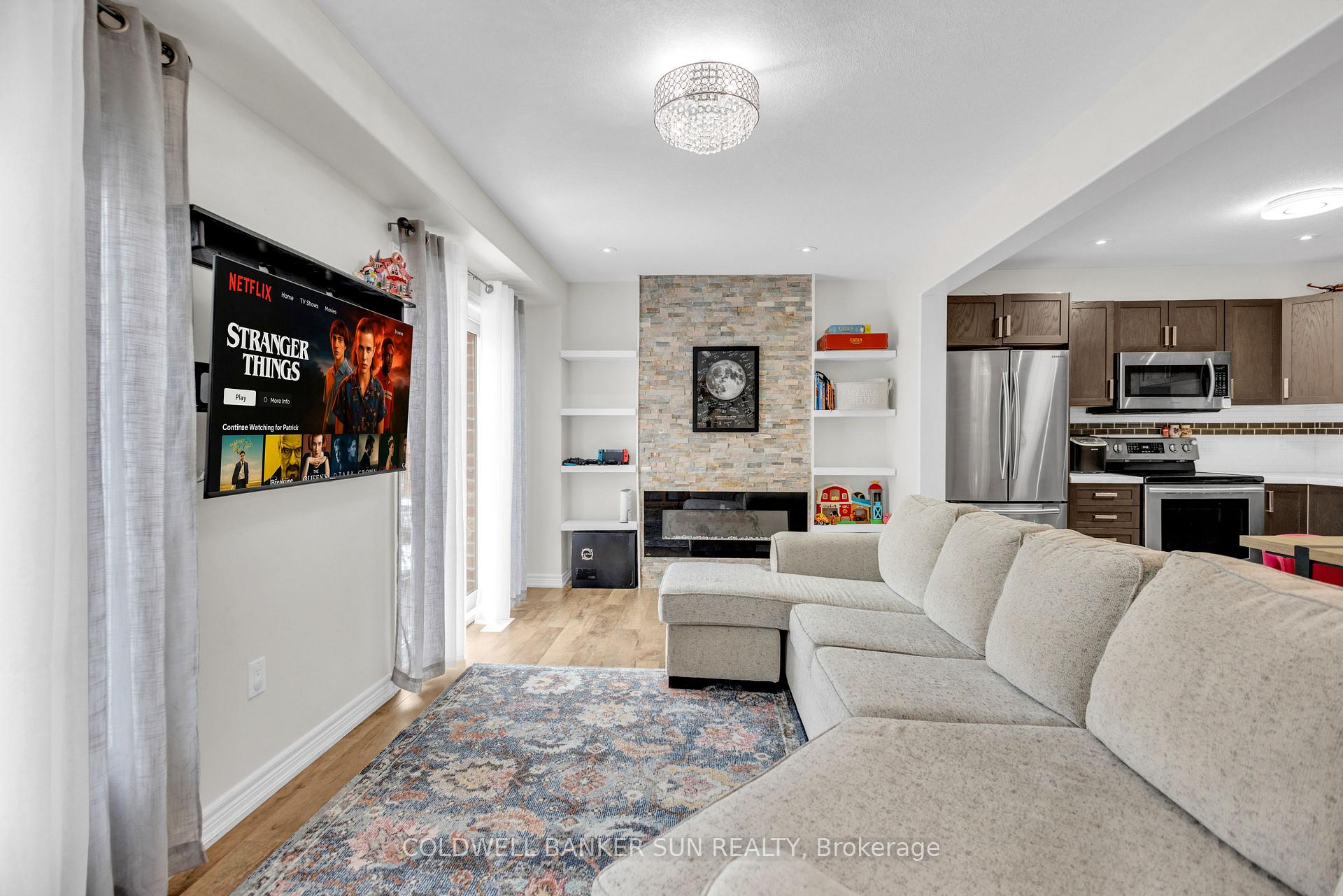 Photo 12 of 254 Hutchinson Drive, New Tecumseth, Alliston — HOMEH