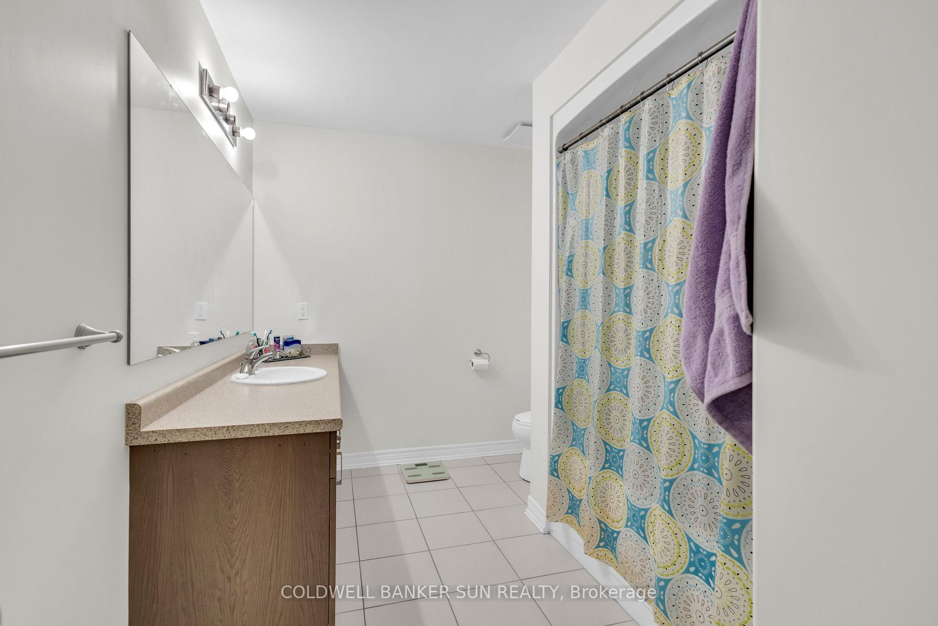 Photo 21 of 254 Hutchinson Drive, New Tecumseth, Alliston — HOMEH