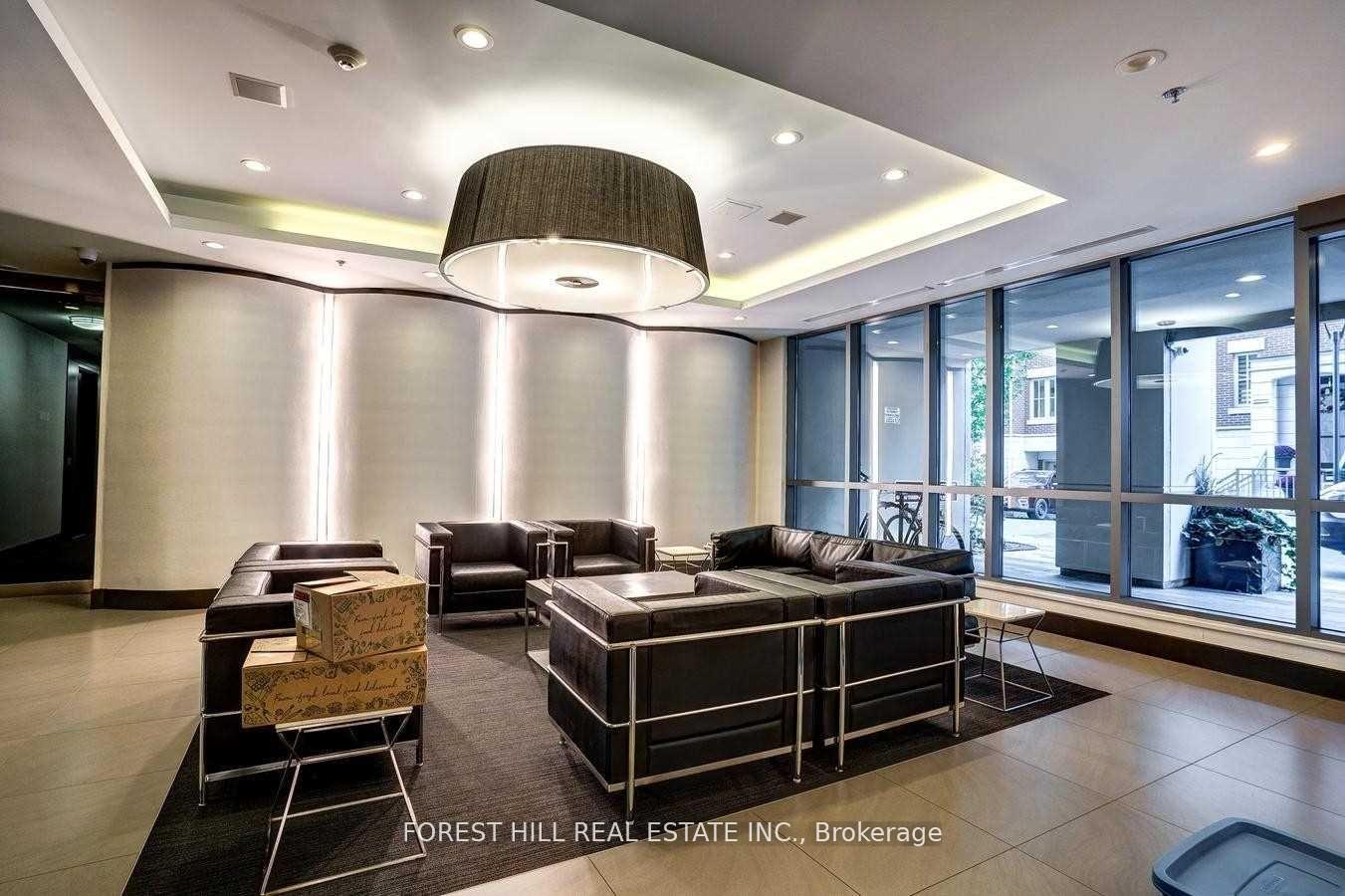 Photo 3 of Unit 426, 377 Madison Avenue, Toronto, Casa Loma — HOMEH