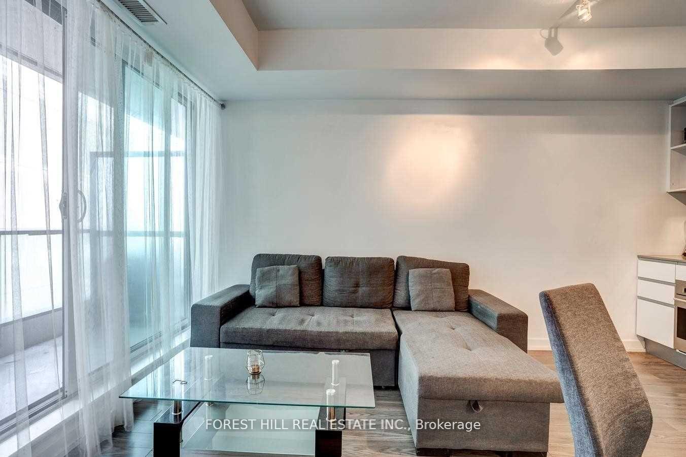 Photo 10 of Unit 426, 377 Madison Avenue, Toronto, Casa Loma — HOMEH