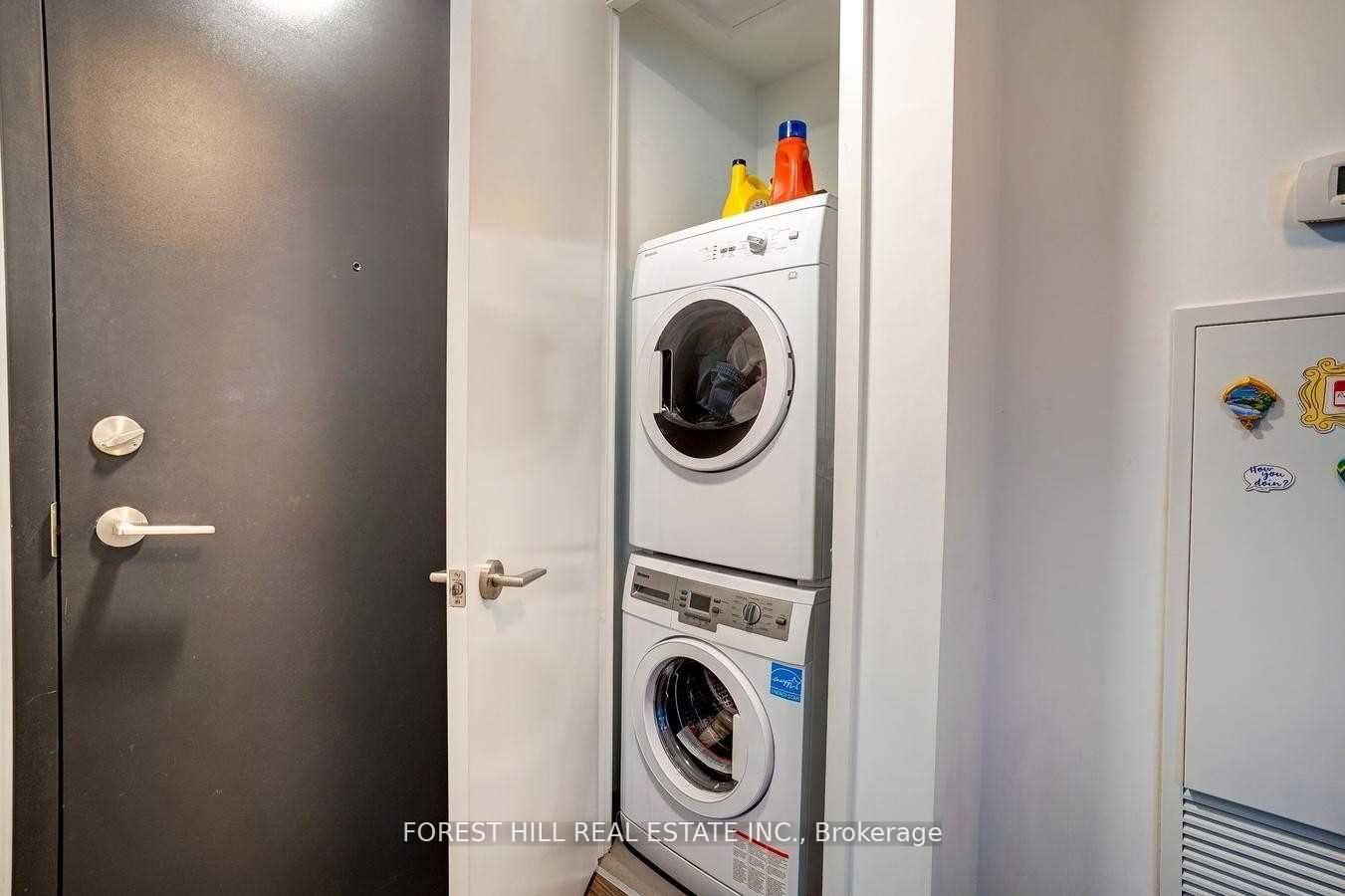 Photo 12 of Unit 426, 377 Madison Avenue, Toronto, Casa Loma — HOMEH