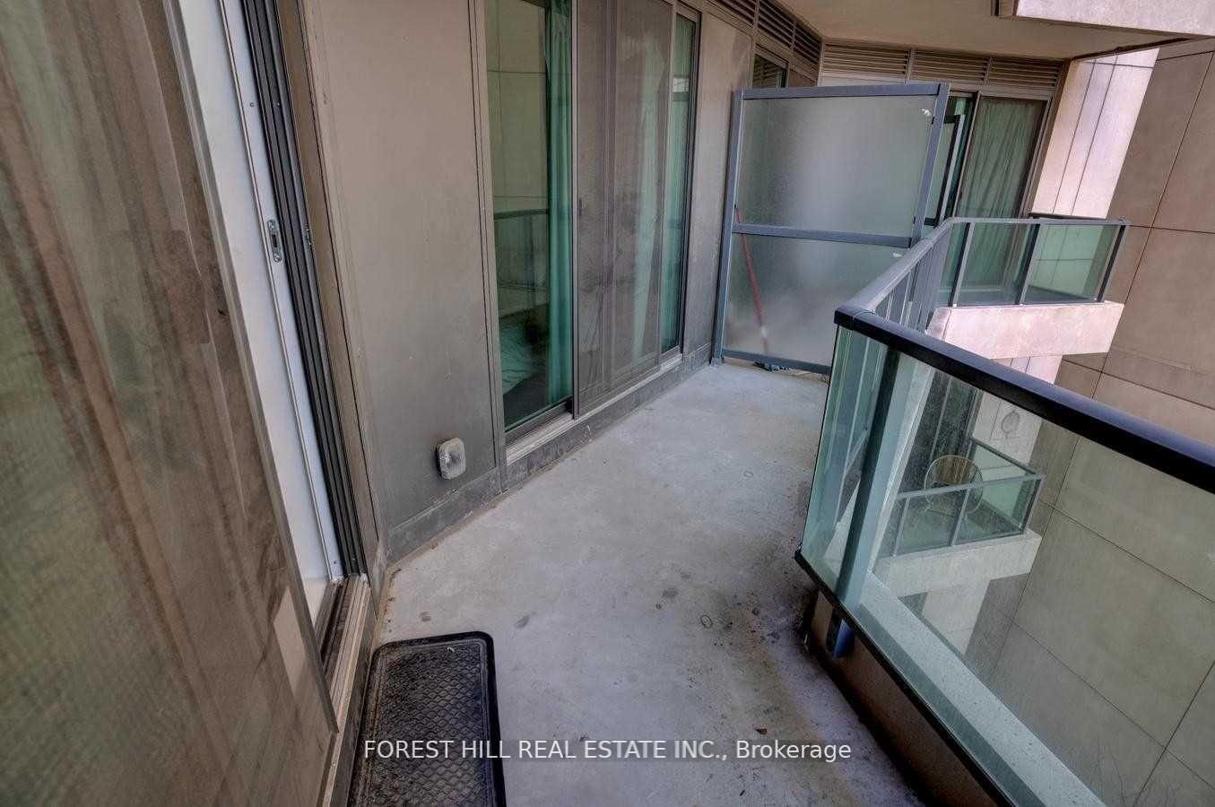 Photo 17 of Unit 426, 377 Madison Avenue, Toronto, Casa Loma — HOMEH