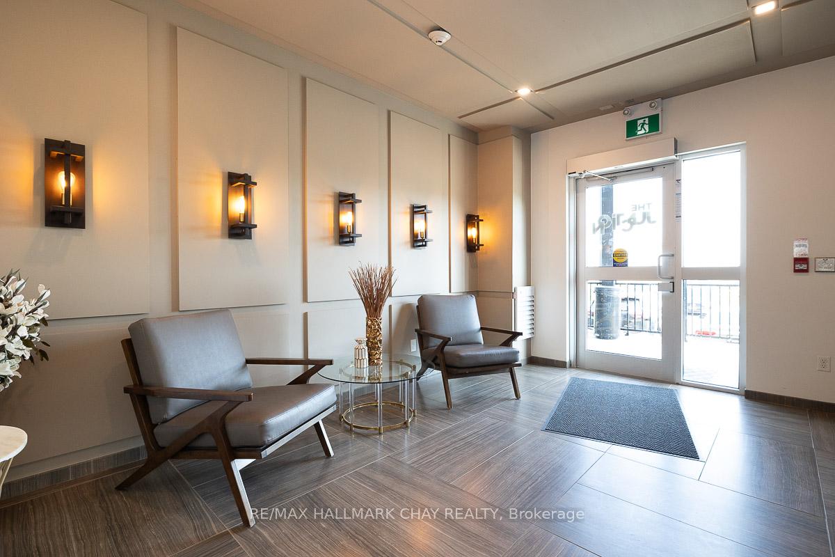 Photo 3 of Unit 402, 299 Cundles Road E, Barrie, Alliance — HOMEH