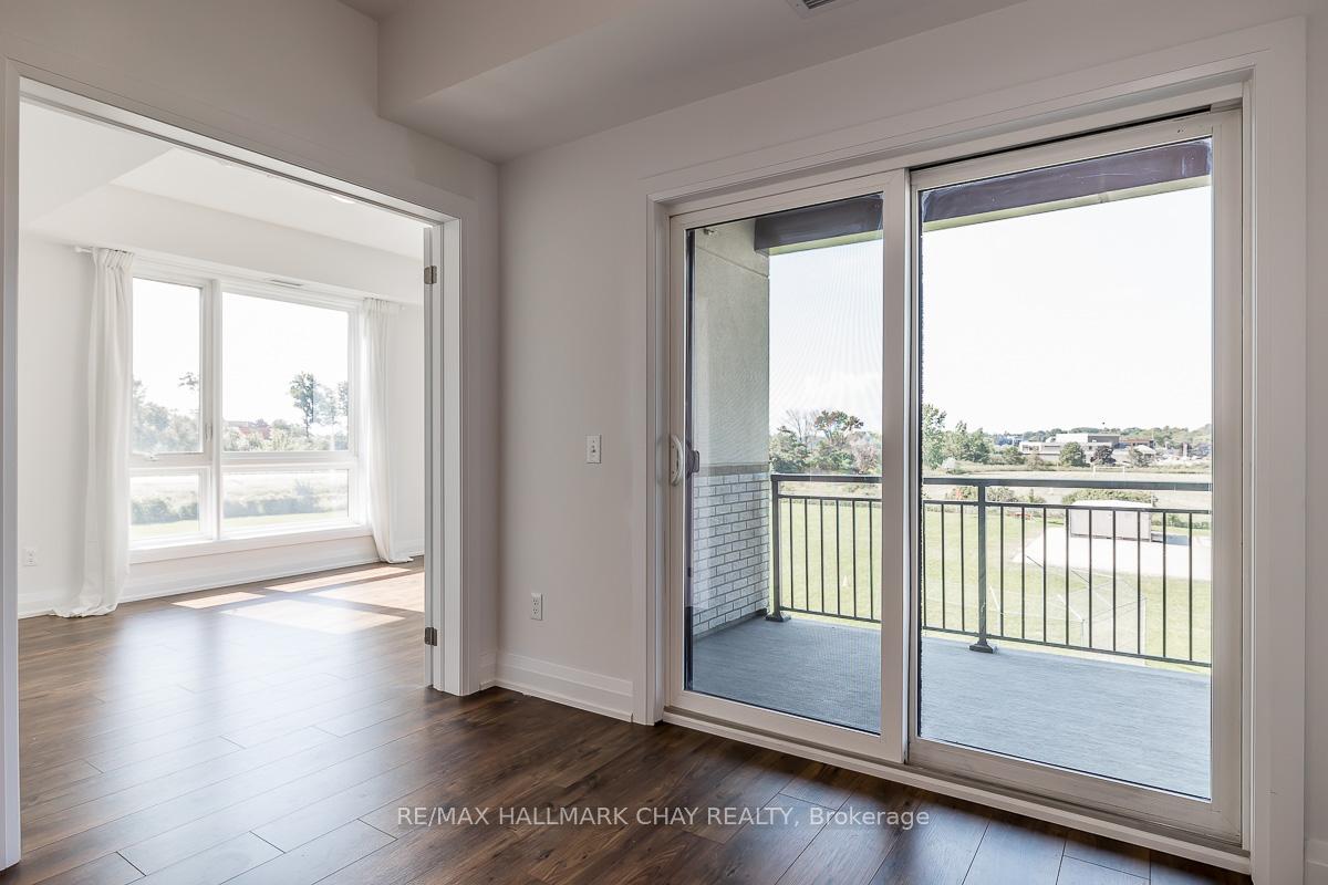 Photo 18 of Unit 402, 299 Cundles Road E, Barrie, Alliance — HOMEH