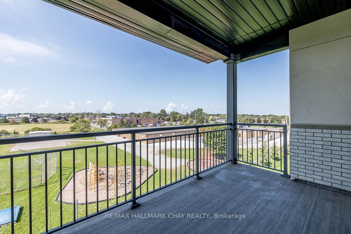 Photo 66 of Unit 402, 299 Cundles Road E, Barrie, Alliance — HOMEH