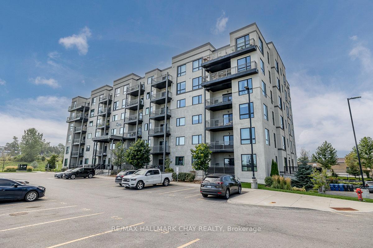Photo 2 of Unit 402, 299 Cundles Road E, Barrie, Alliance — HOMEH