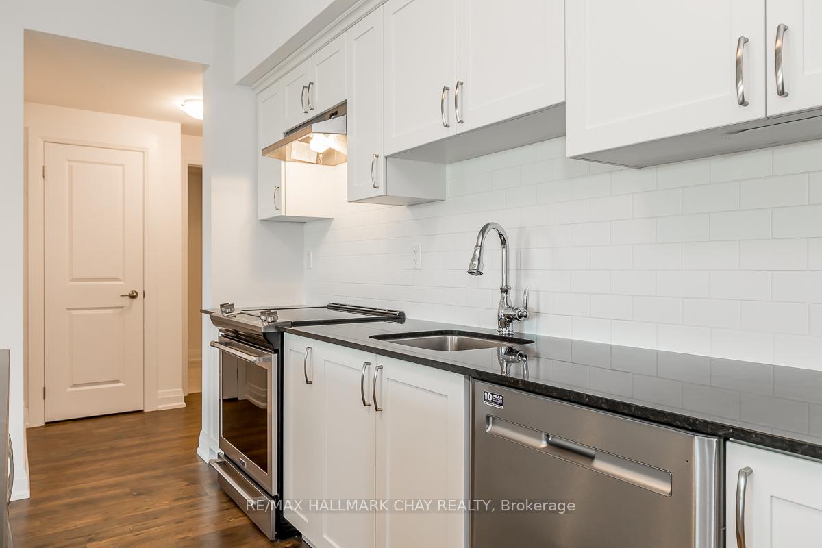 Photo 30 of Unit 402, 299 Cundles Road E, Barrie, Alliance — HOMEH