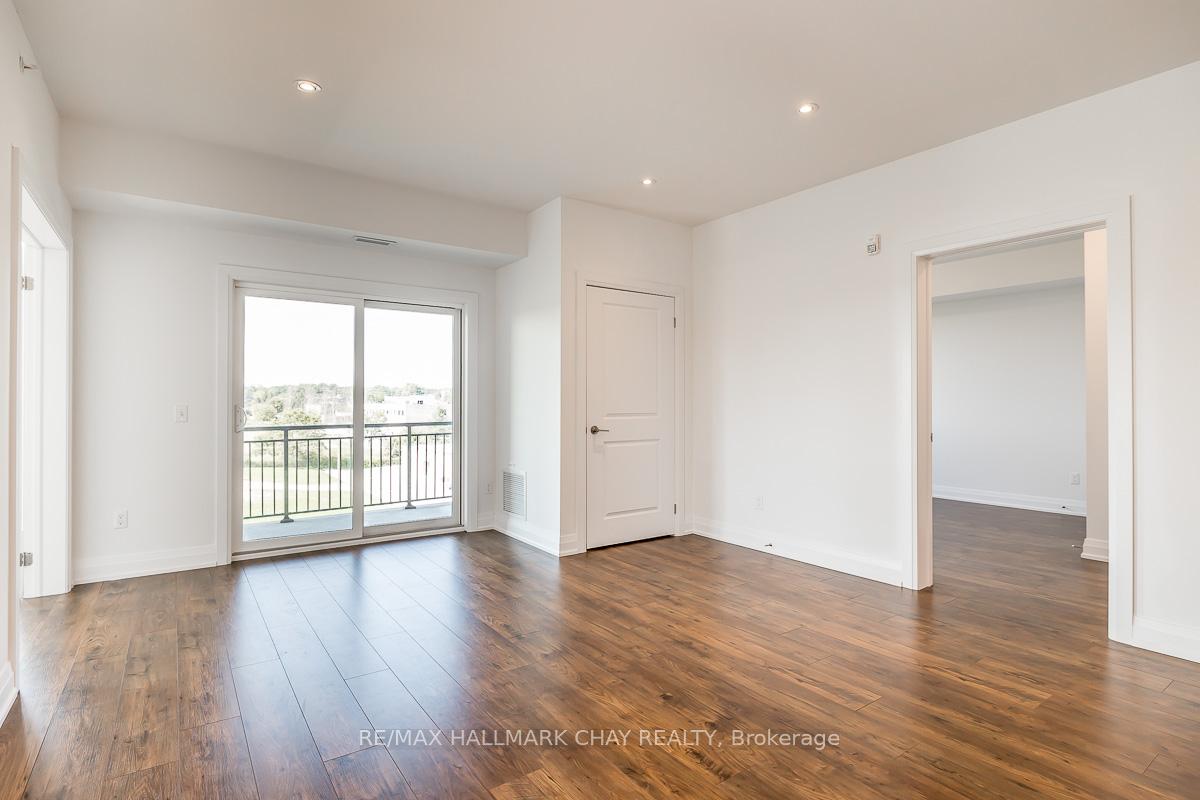 Photo 33 of Unit 402, 299 Cundles Road E, Barrie, Alliance — HOMEH