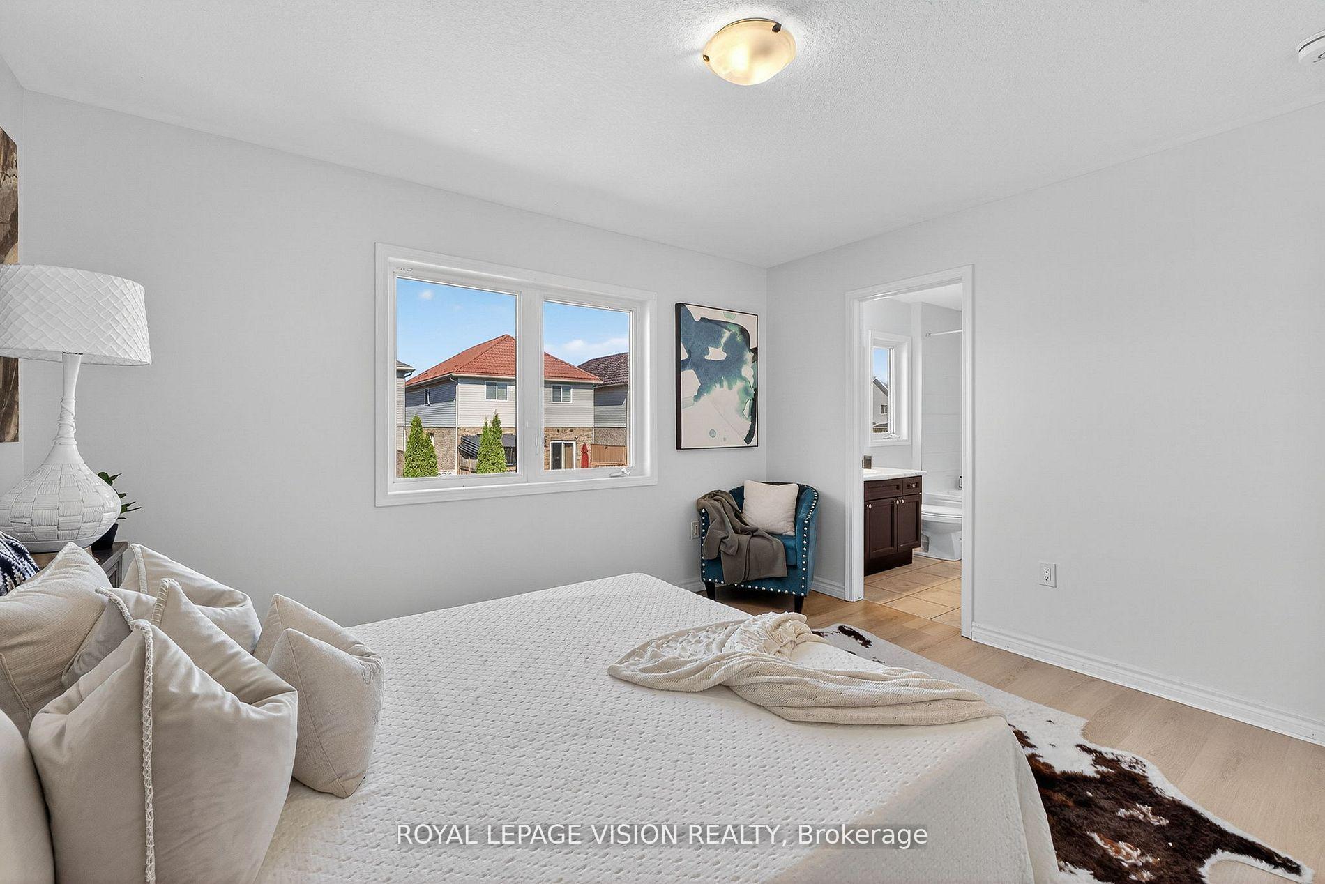 Photo 5 of 43 Watermill Street, Kitchener — HOMEH