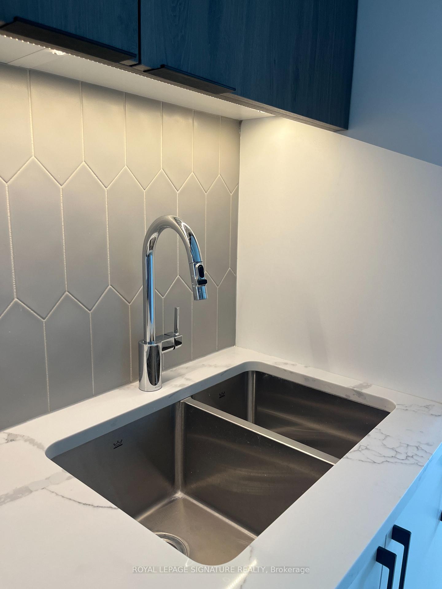 Photo 5 of Unit 1301, 741 King Street W, Kitchener — HOMEH