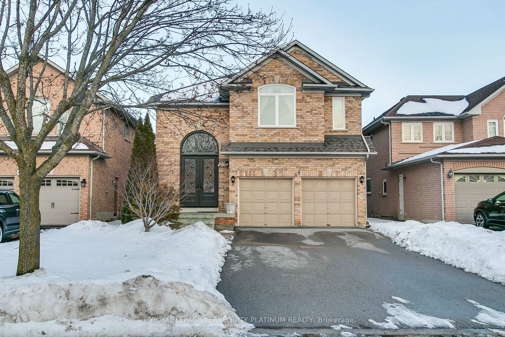 Front of 68 Grandlea Crescent