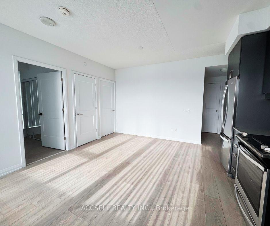 Photo 3 of Unit 206, 7895 Jane Street, Vaughan, Concord — HOMEH