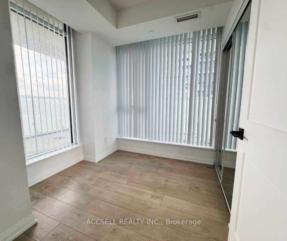 Photo 4 of Unit 206, 7895 Jane Street, Vaughan, Concord — HOMEH