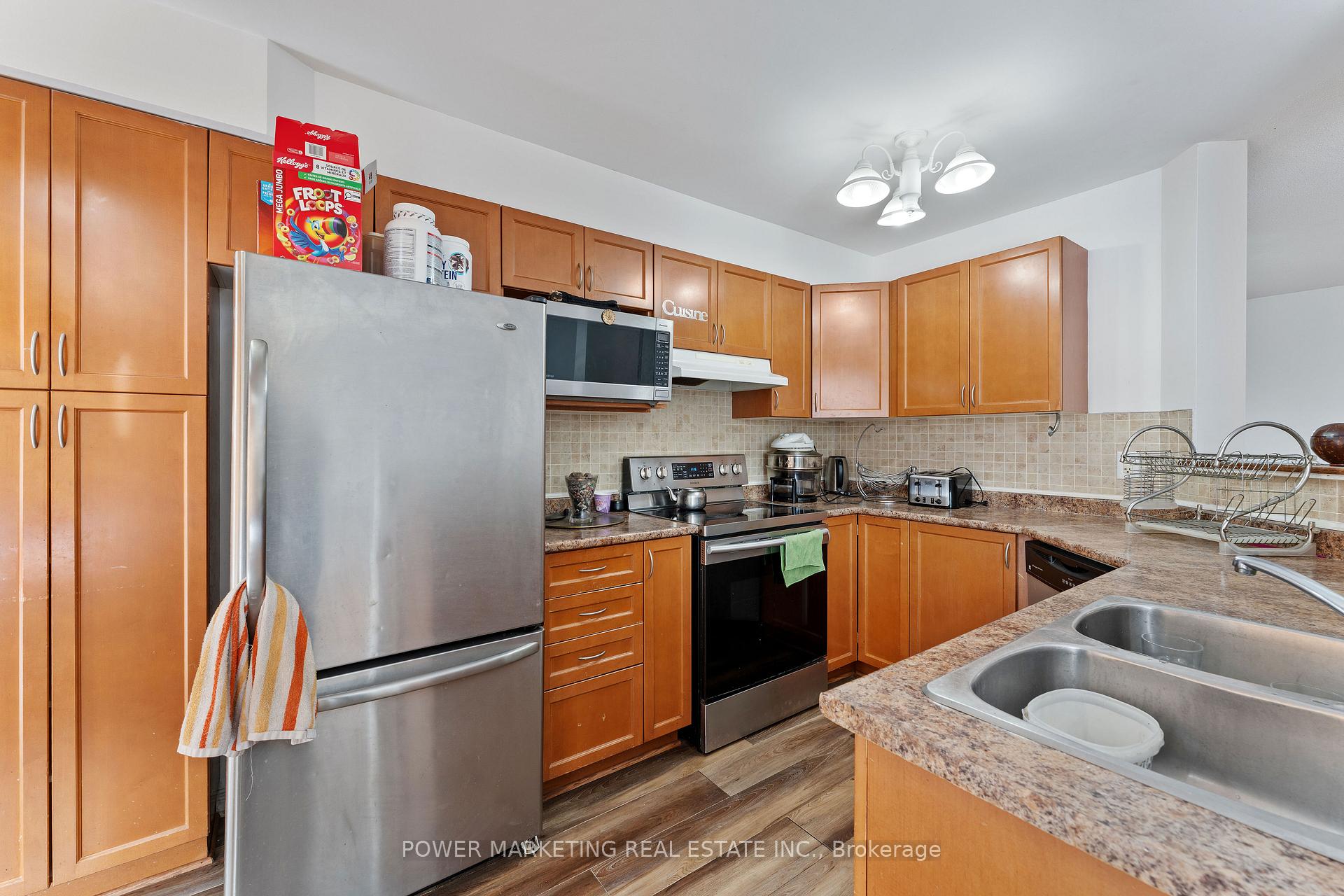 Photo 8 of 116 Esterbrook Drive, Ottawa, Mer Bleue/Bradley Estates/Anderson Park — HOMEH