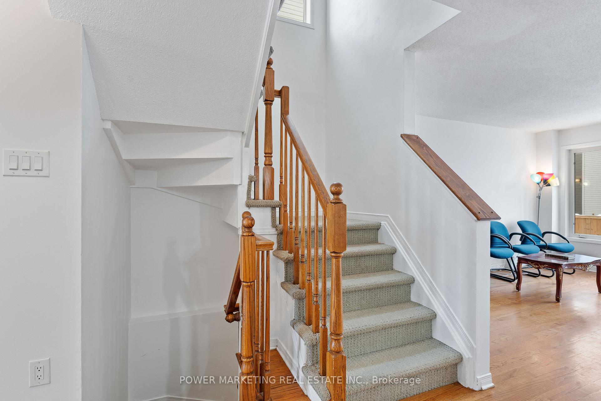 Photo 11 of 116 Esterbrook Drive, Ottawa, Mer Bleue/Bradley Estates/Anderson Park — HOMEH