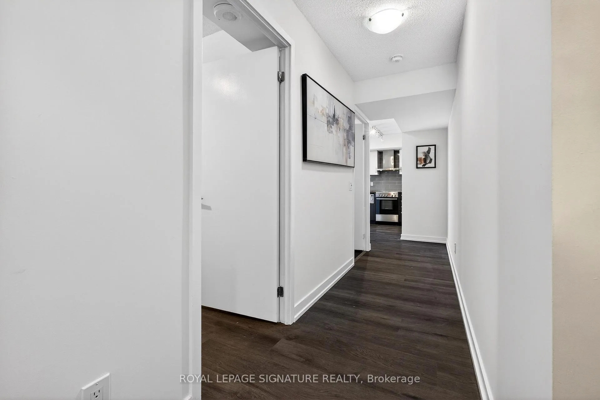 Photo 10 of Unit 315, 125 Redpath Avenue, Toronto, Mount Pleasant East — HOMEH