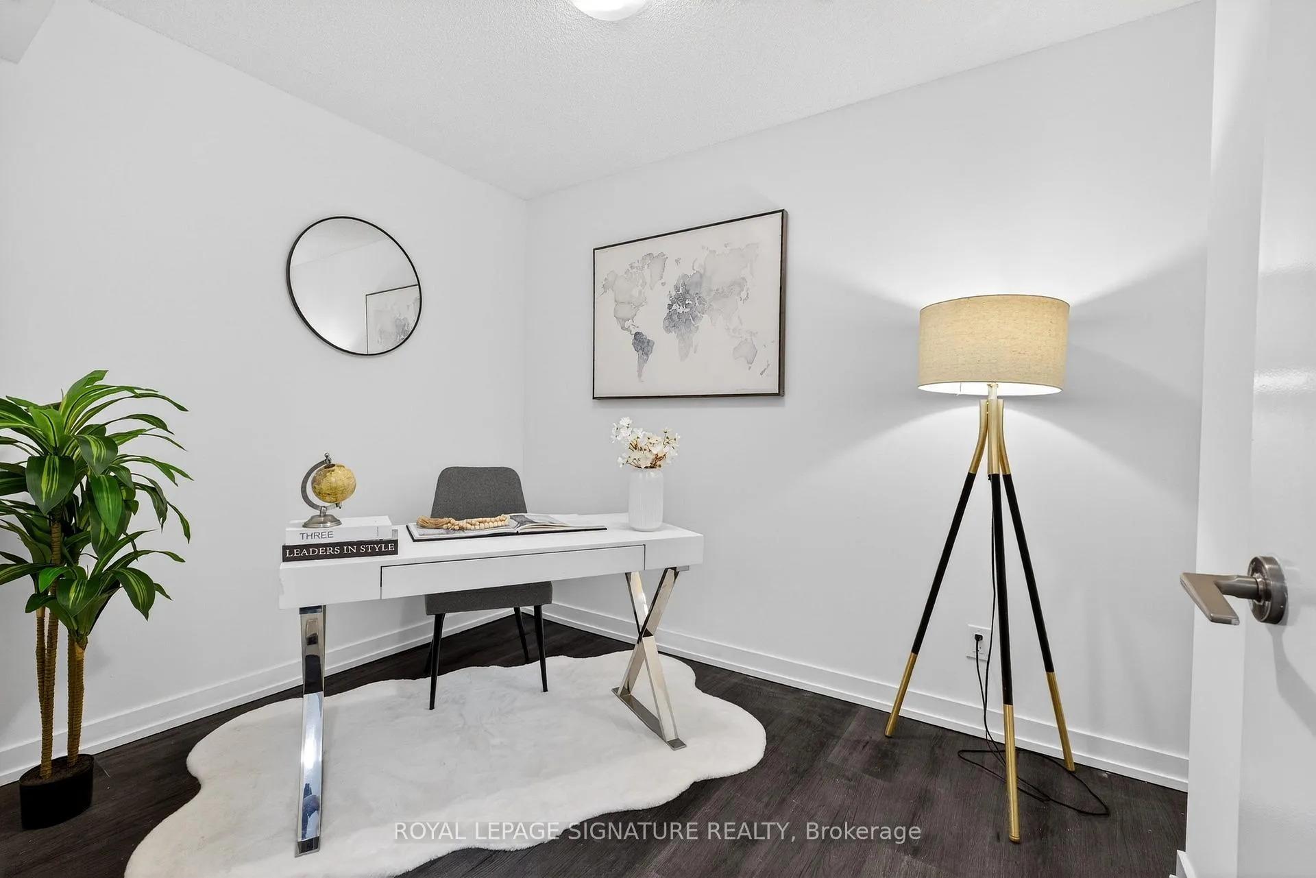 Photo 11 of Unit 315, 125 Redpath Avenue, Toronto, Mount Pleasant East — HOMEH