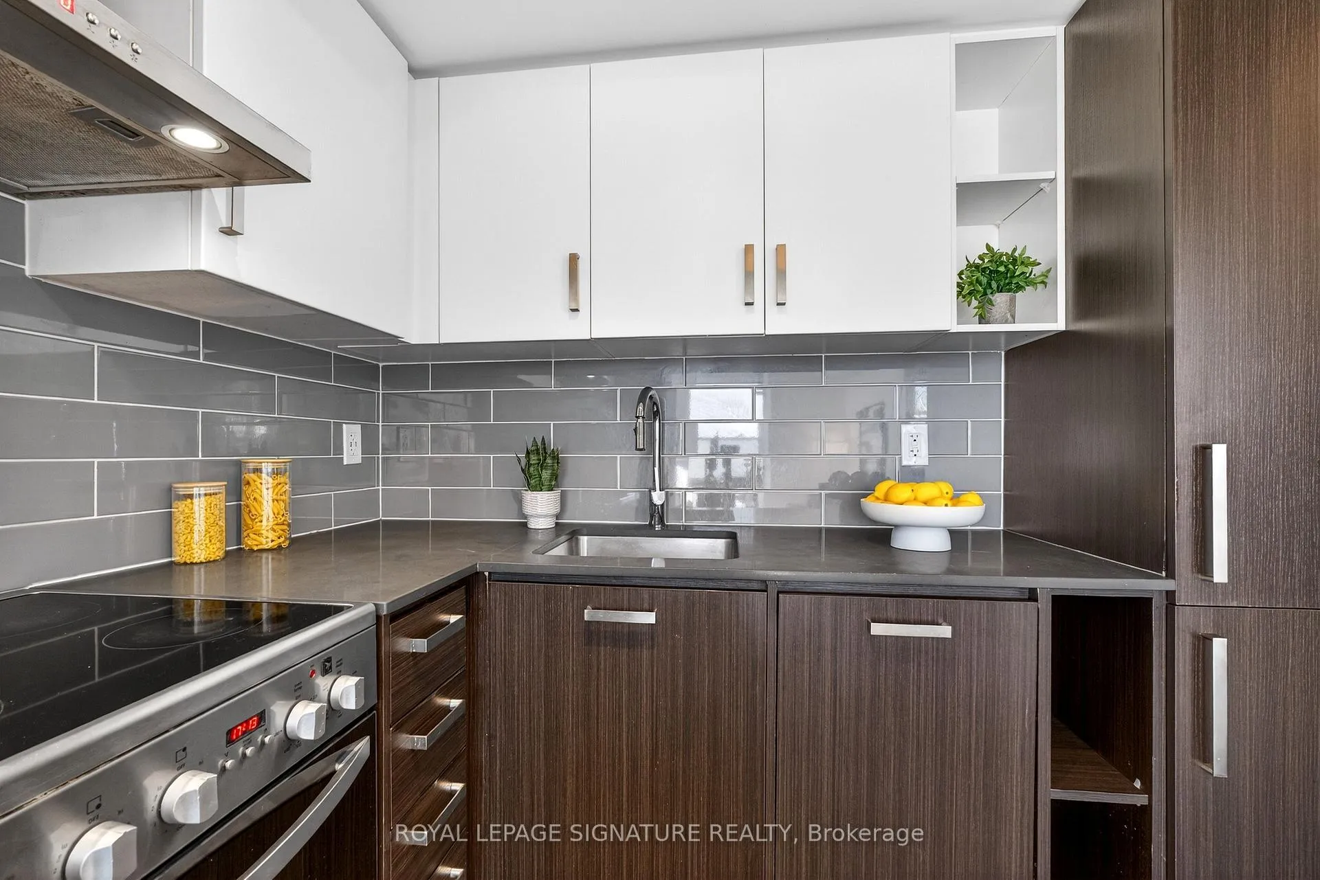 Photo 17 of Unit 315, 125 Redpath Avenue, Toronto, Mount Pleasant East — HOMEH